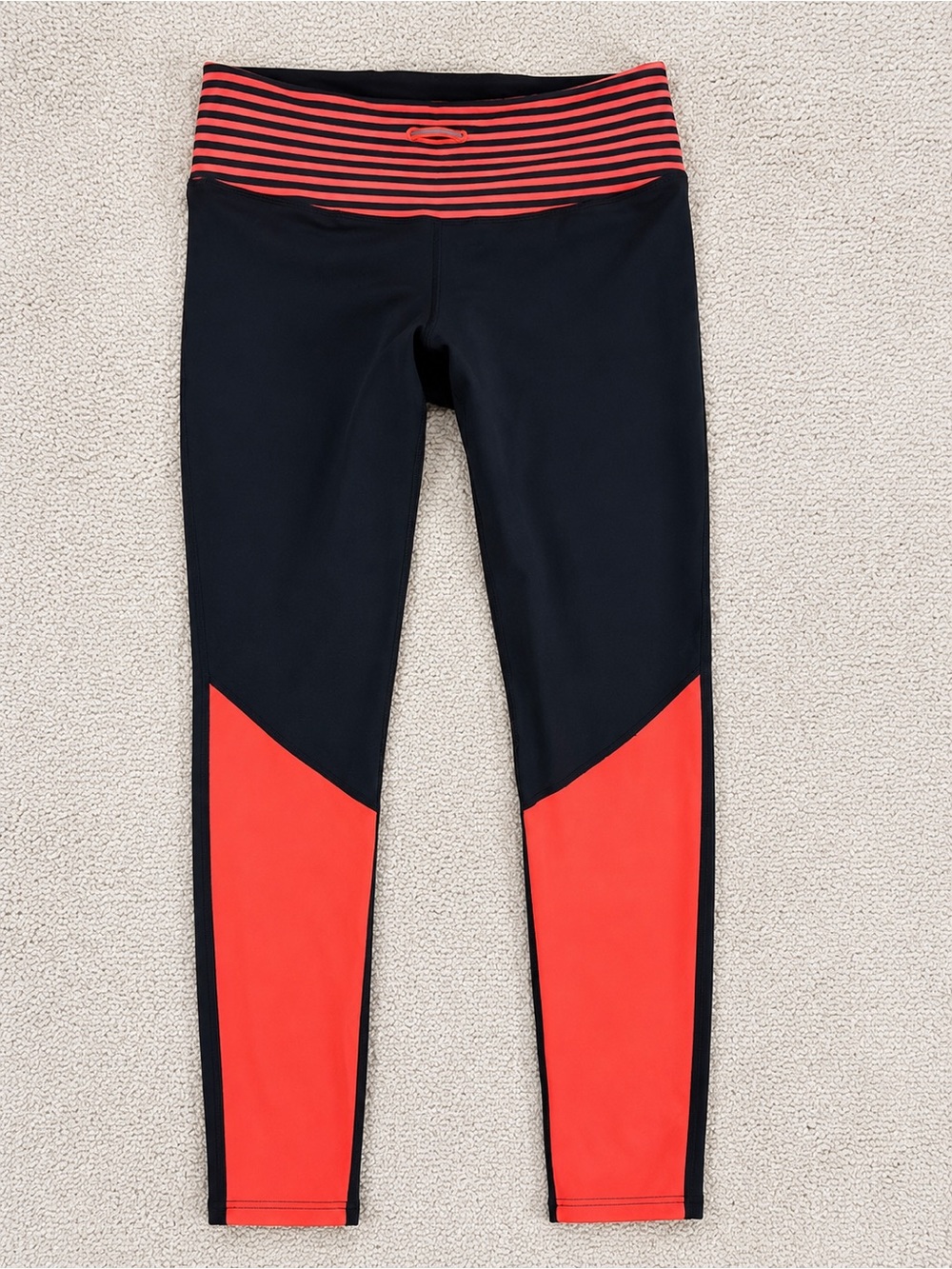 Authentic Lululemon Women's Size 10  Leggings